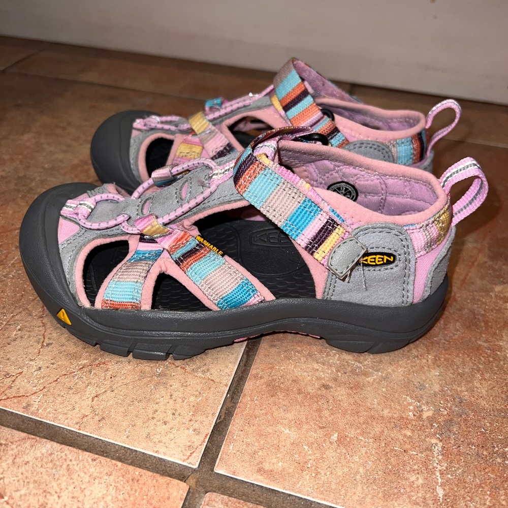 VGUC Keen Sandals shoes
